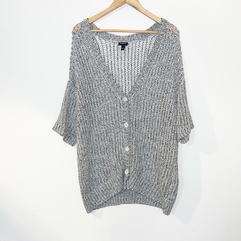 Torrid Variegated Gray Black & White Knit Short Sleeve Button Cardigan